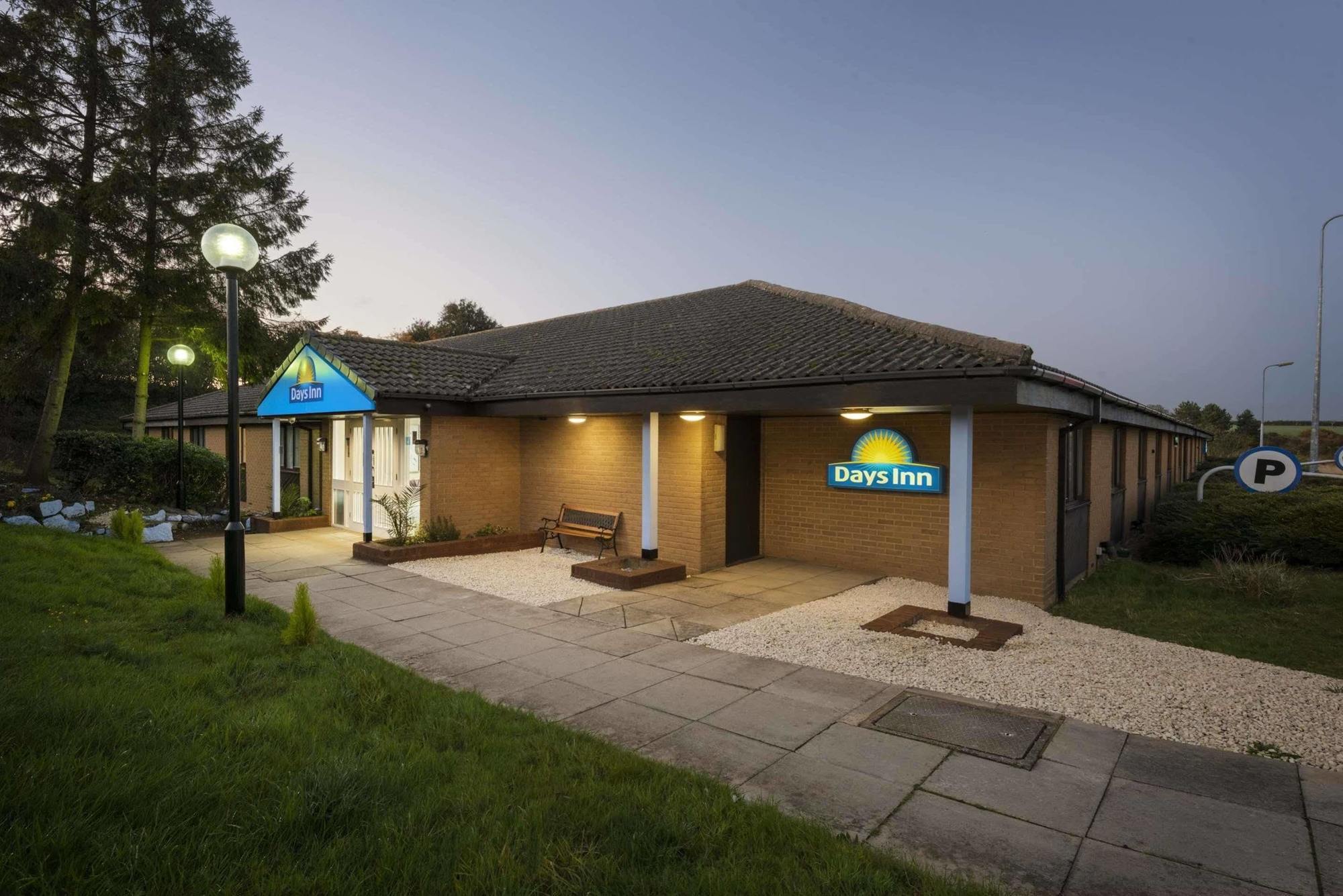 Days Inn Sutton Scotney North Exteriör bild